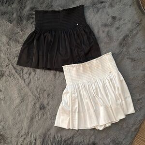 Natural Life Shorts - Black and White